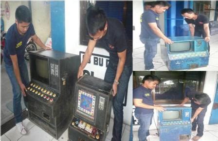 Police destroy over 50 video karera machines; to charge 24 for illegal.